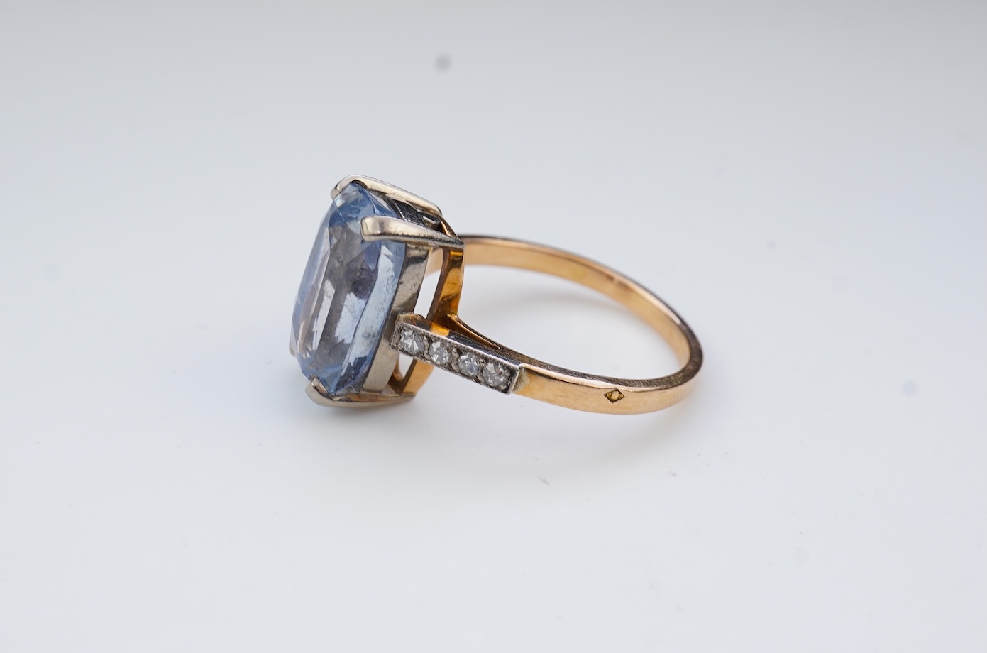 A sapphire and diamond ring, France, first half 20th century